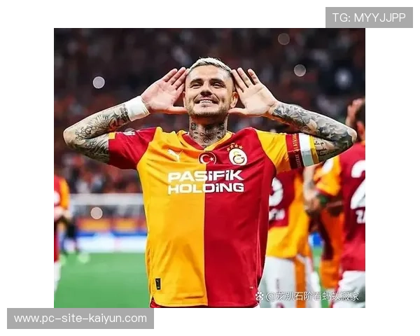 巴伦西亚长传精准助攻，皮奇尼完美破门再现经典瞬间